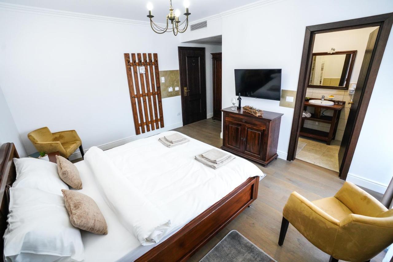 Hotel Yara Vişeu de Sus Eksteriør bilde
