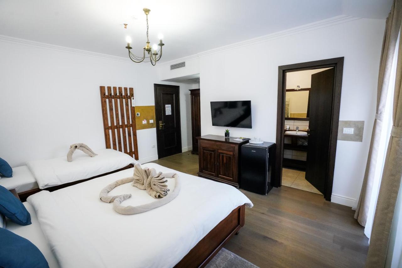 Hotel Yara Vişeu de Sus Eksteriør bilde