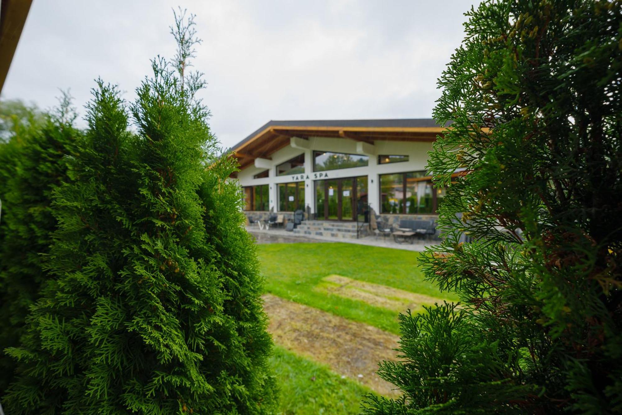 Hotel Yara Vişeu de Sus Eksteriør bilde